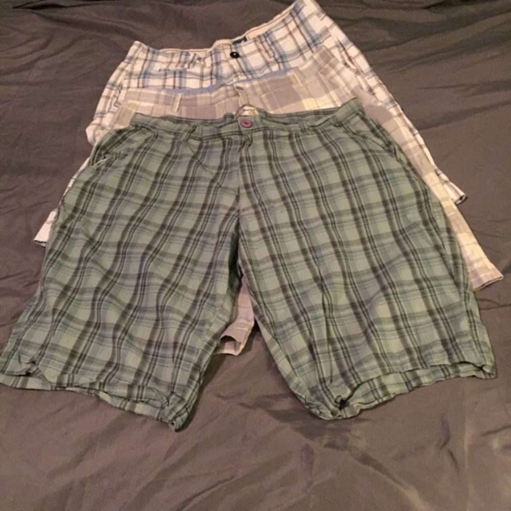 Am. Eagle, Fred Howard, & W.R. Gass Shorts